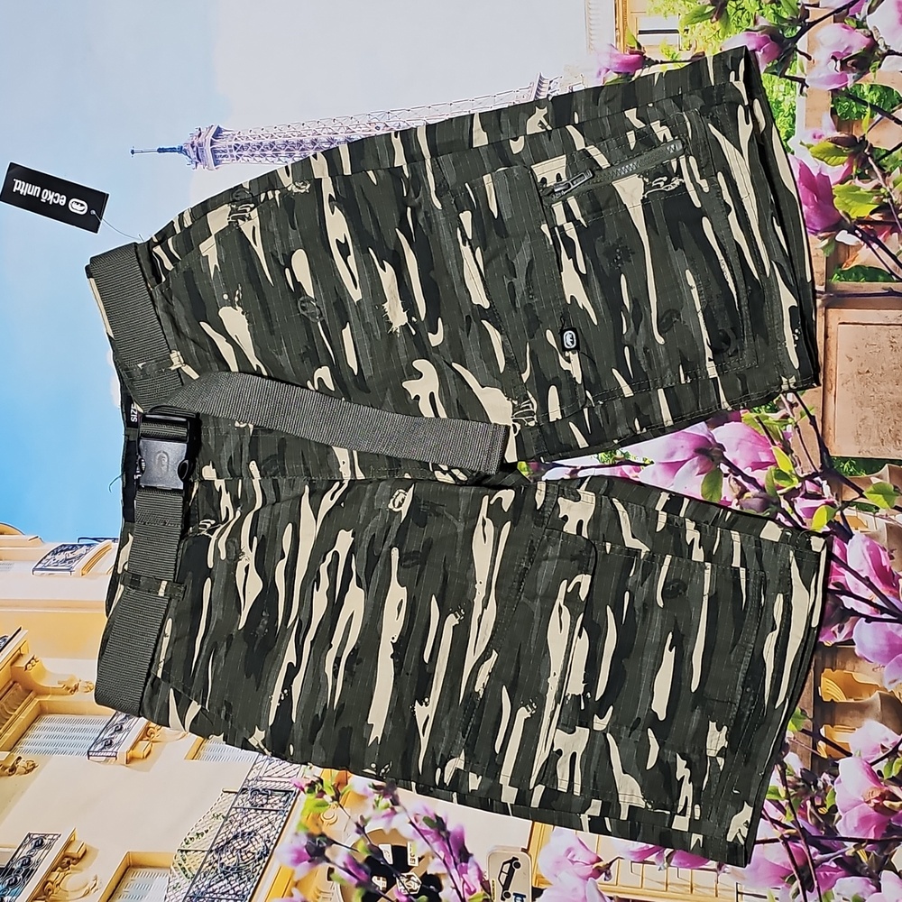 Ecko‎ Unltd Camo Cargo Shorts Size 32 NWT - Picture 2 of 9